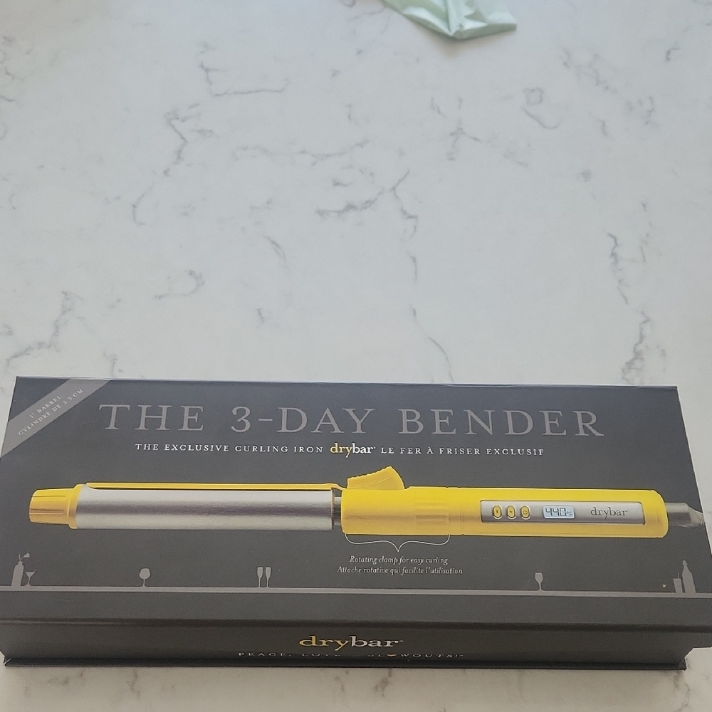 Drybar The 3-Day Bender Curling Iron in Yellow